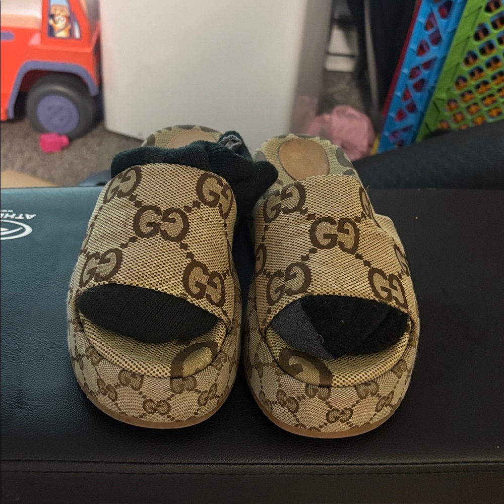 Gucci Tan GG Patterned Slides